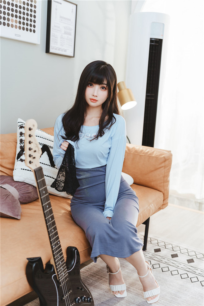 rioko凉凉子-吉他妹妹系带裙[45P/1V/1.26GB]